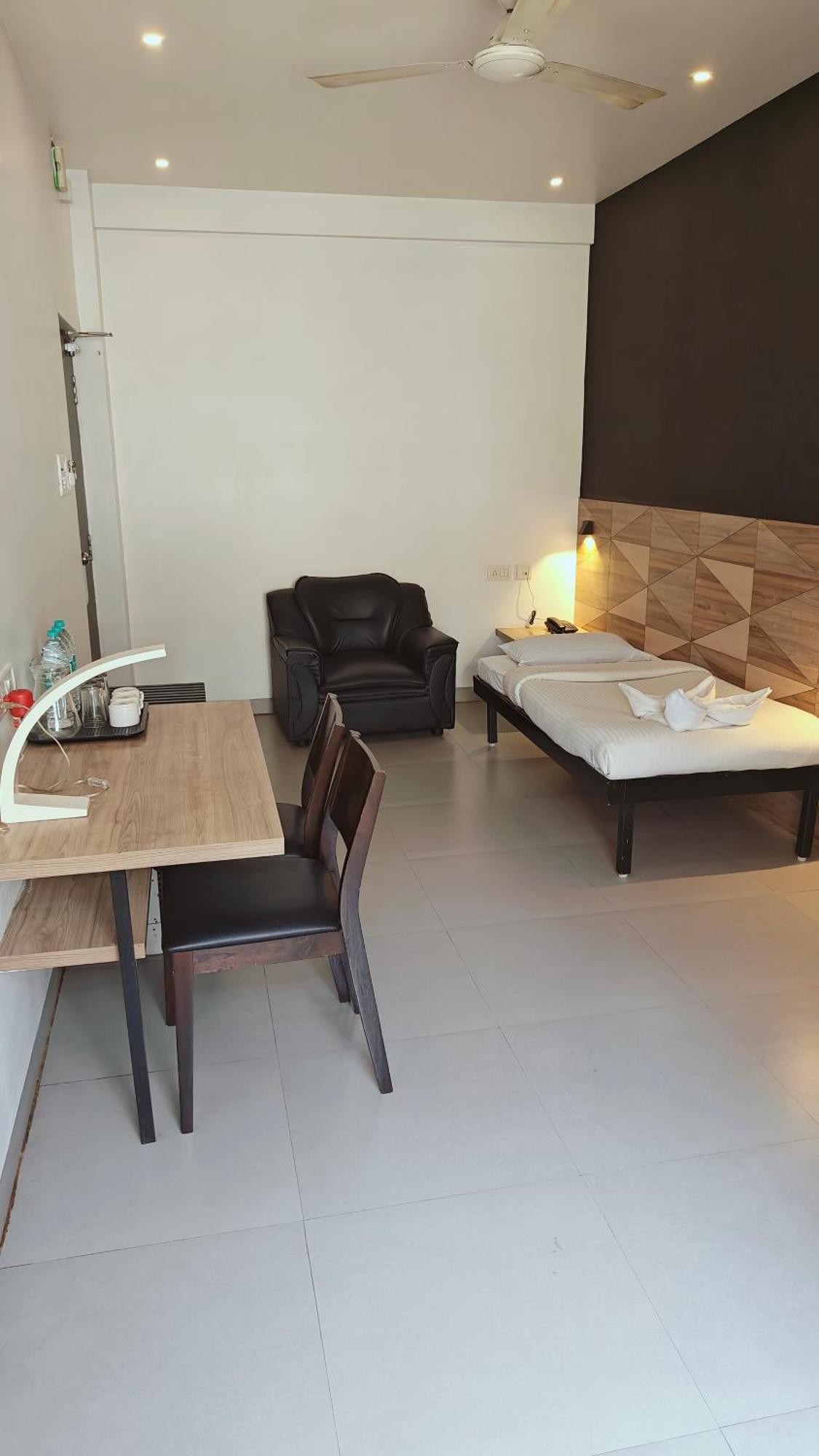 Angson Apartment Ченай Екстериор снимка