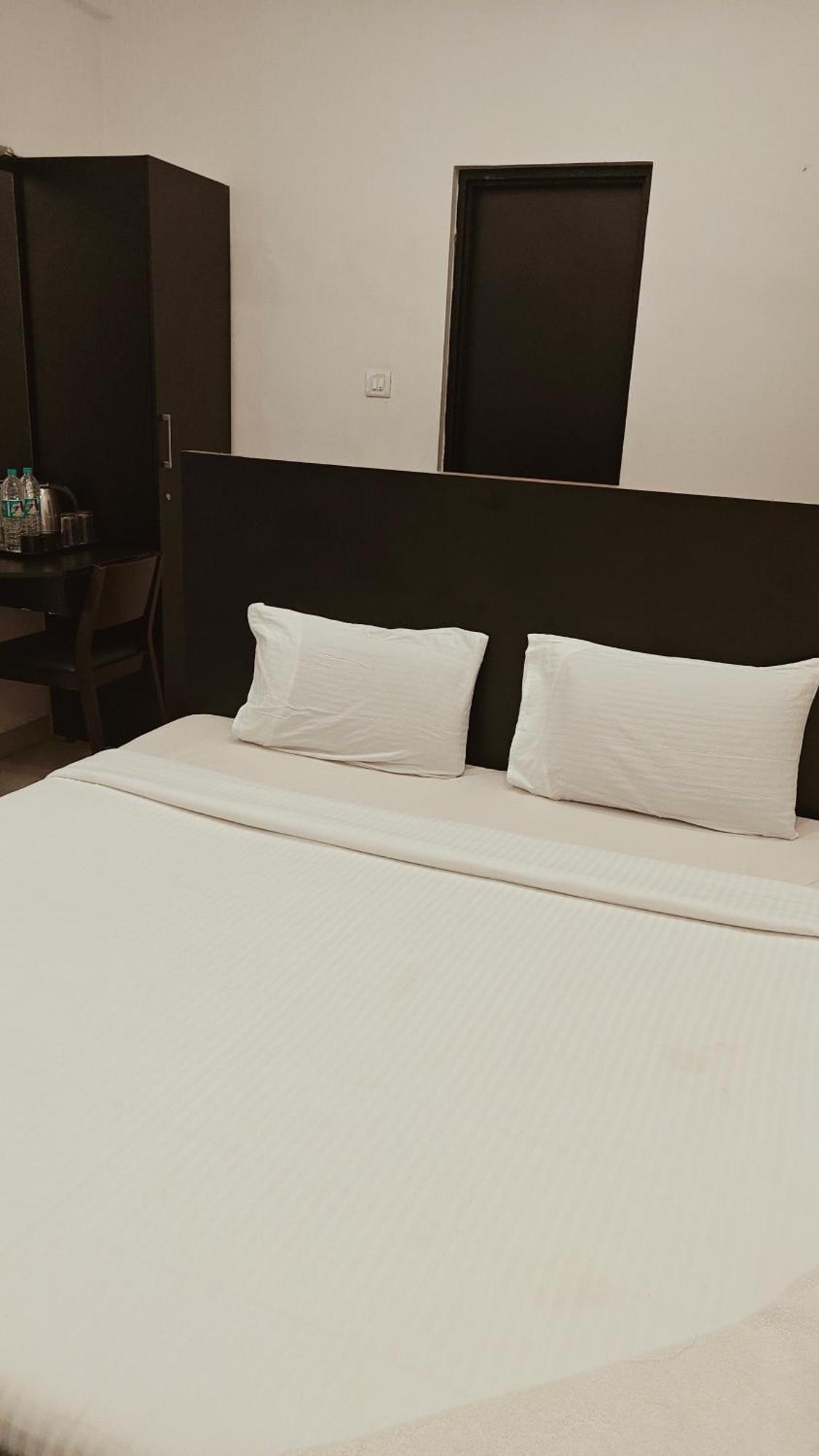 Angson Apartment Ченай Екстериор снимка